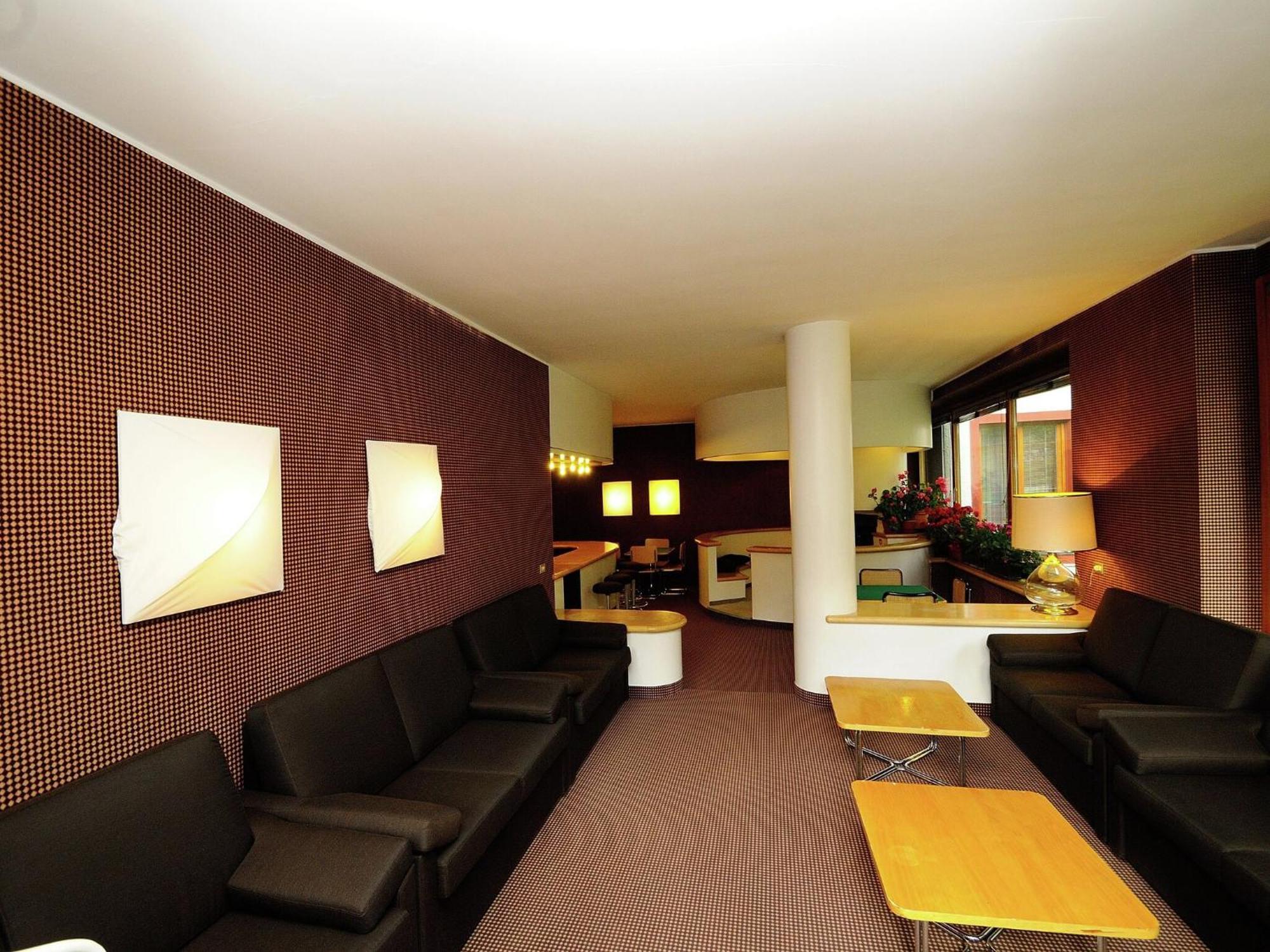 Contemporary Apartment In Breuil Cervinia Near Ski Area Eksteriør bilde
