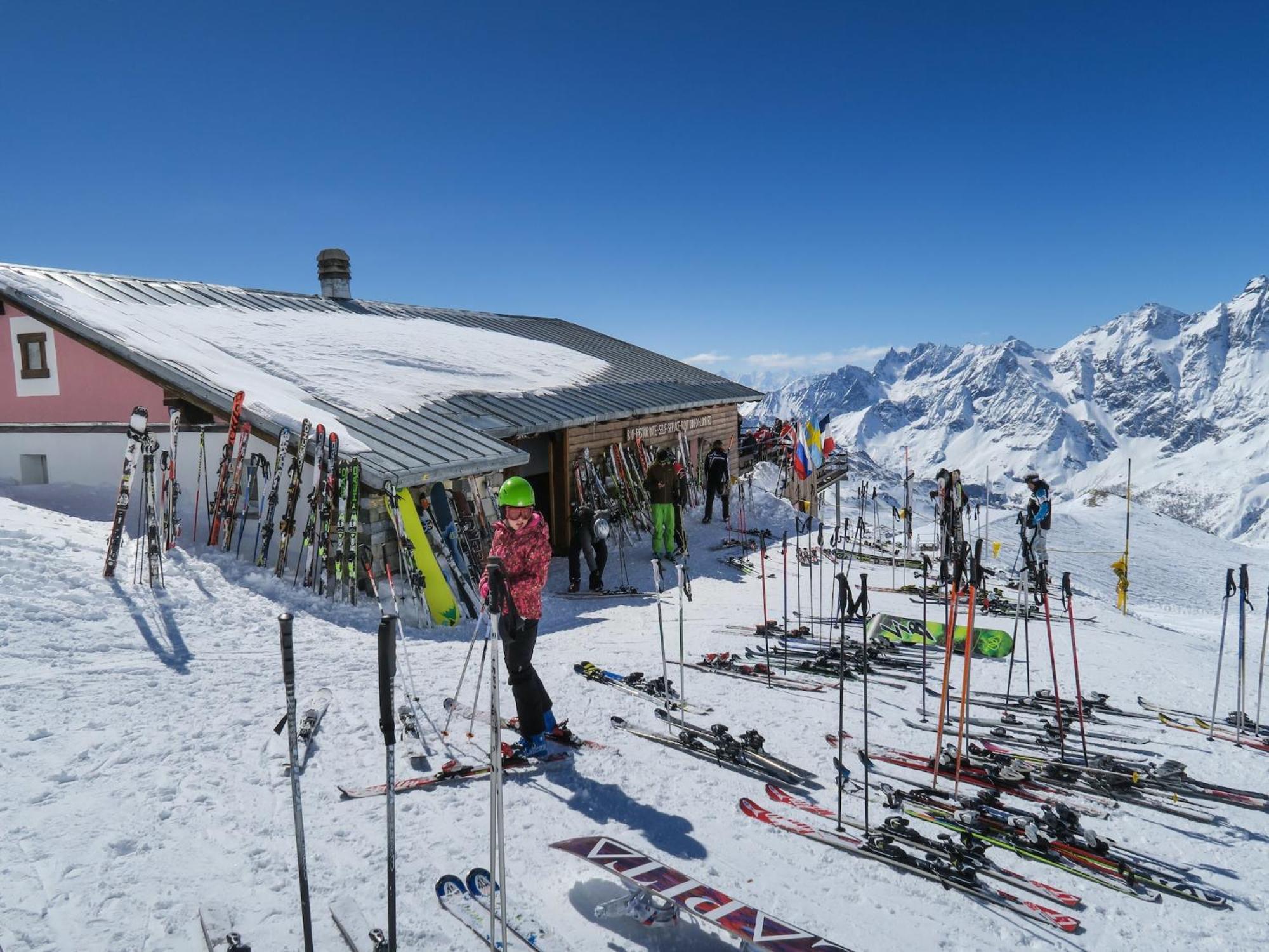 Contemporary Apartment In Breuil Cervinia Near Ski Area Eksteriør bilde