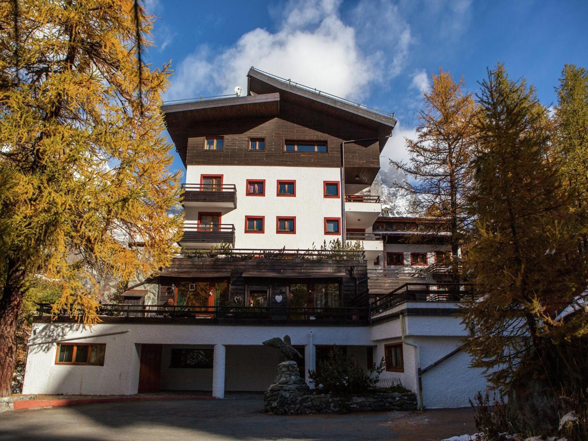 Contemporary Apartment In Breuil Cervinia Near Ski Area Eksteriør bilde