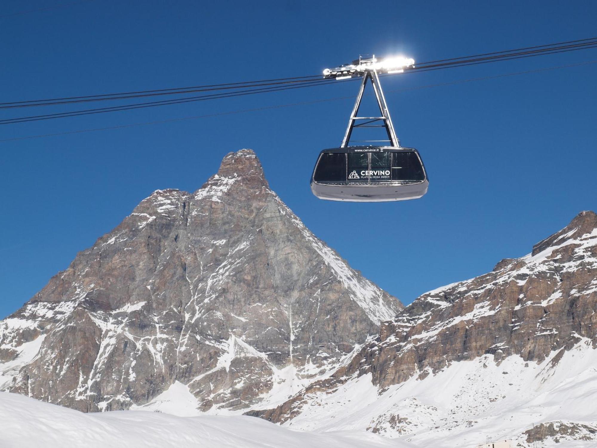 Contemporary Apartment In Breuil Cervinia Near Ski Area Eksteriør bilde