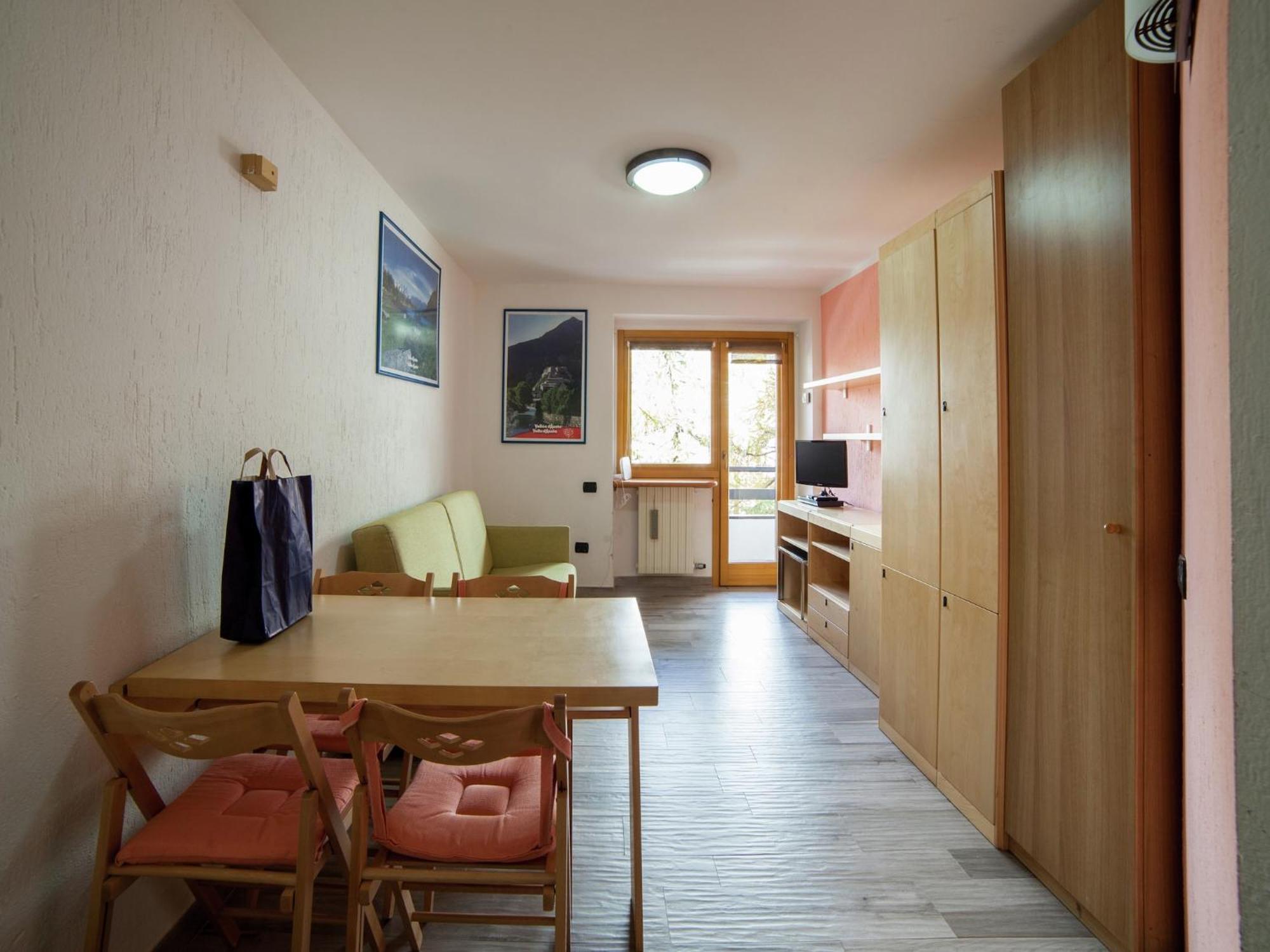 Contemporary Apartment In Breuil Cervinia Near Ski Area Eksteriør bilde